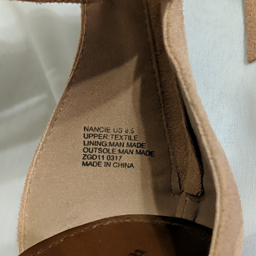 Shoes - Picture 5 of 7